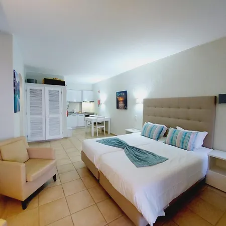 Big Terrace With Sea View 98 شقة *